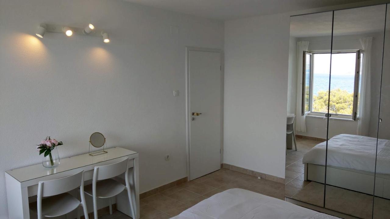 Mira Apartment *
